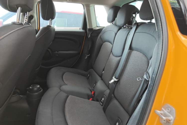 Used MINI 2015 1.2T ONE Five-Door Edition Left Rear Seat
