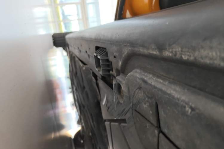 Used MINI 2015 1.2T ONE Five-Door Edition Left Side Sill