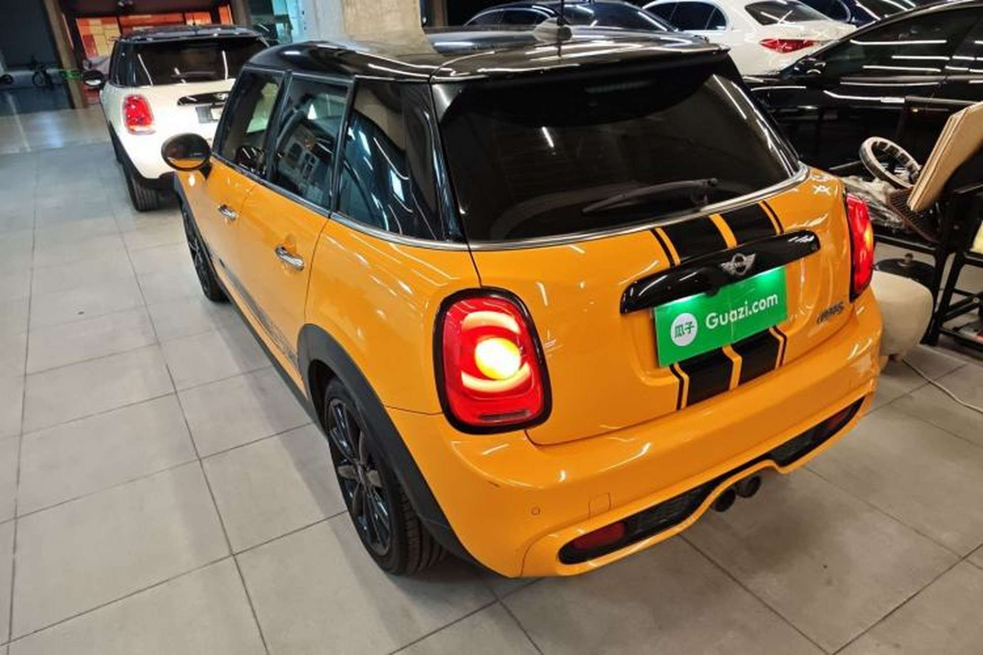 Used MINI 2015 2.0T COOPER S Five-Door Edition Left Side