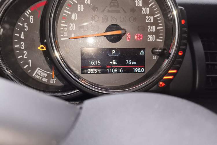 Used MINI 2015 1.2T ONE Five-Door Edition Odometer Close Up