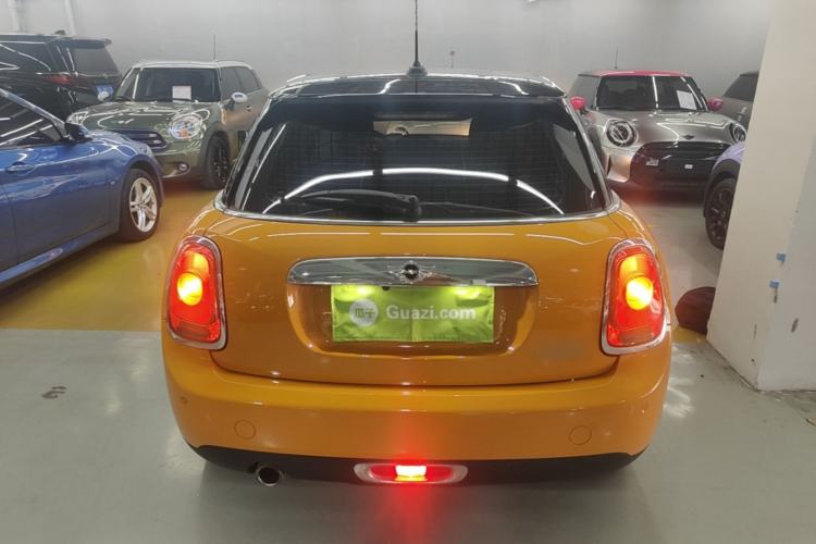 Used MINI 2015 1.5T COOPER Fun Five-Door Edition Rear