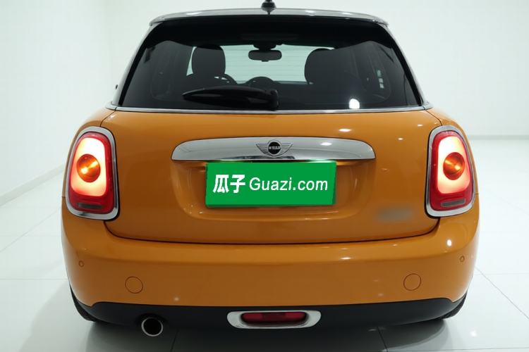 Used MINI 2015 1.5T COOPER Fun Five-Door Edition Rear