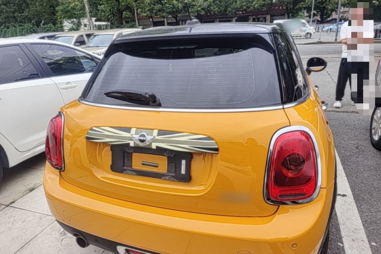 Used MINI 2015 1.5T COOPER Fun Five-Door Edition Rear