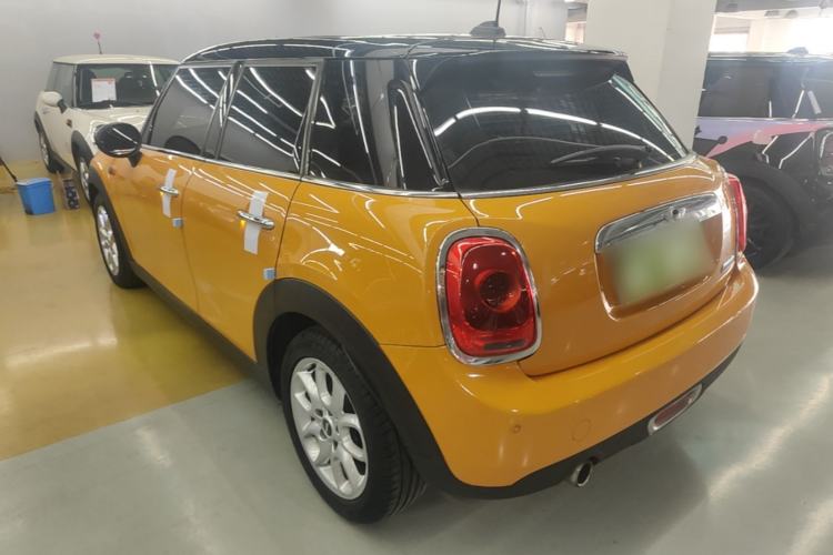 Used MINI 2015 1.5T COOPER Fun Five-Door Edition Rear Left 45 Deg