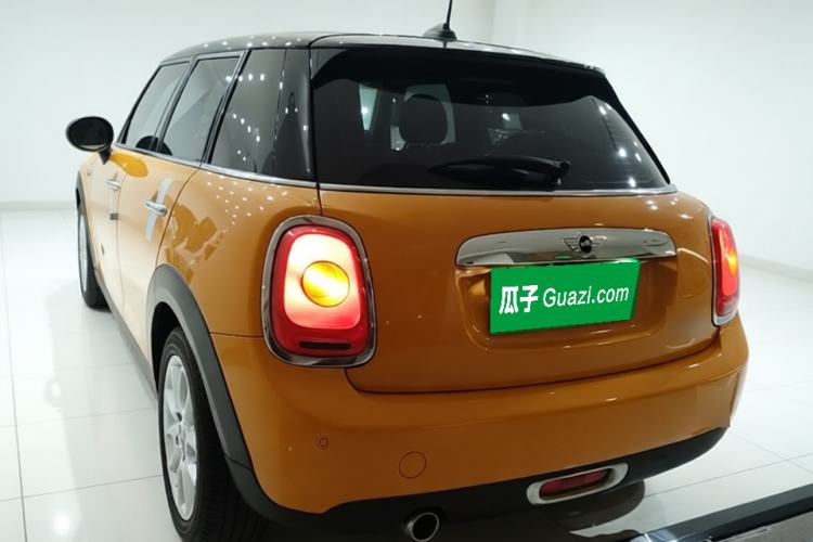 Used MINI 2015 1.5T COOPER Fun Five-Door Edition Rear Left 45 Deg