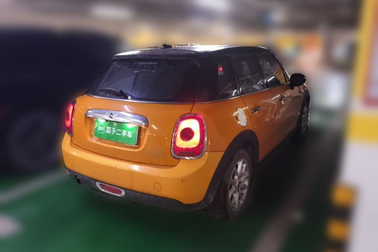 Used MINI 2015 1.5T COOPER Fun Five-Door Edition Rear Right 45 Deg