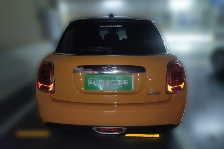 Used MINI 2015 1.5T COOPER Fun Five-Door Edition Rear
