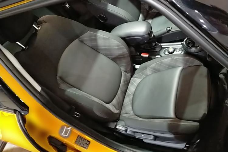 Used MINI 2015 1.5T COOPER Fun Five-Door Edition Right Front Seat