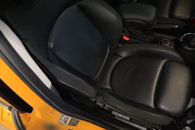 Used MINI 2015 2.0T COOPER S Five-Door Edition Right Front Seat