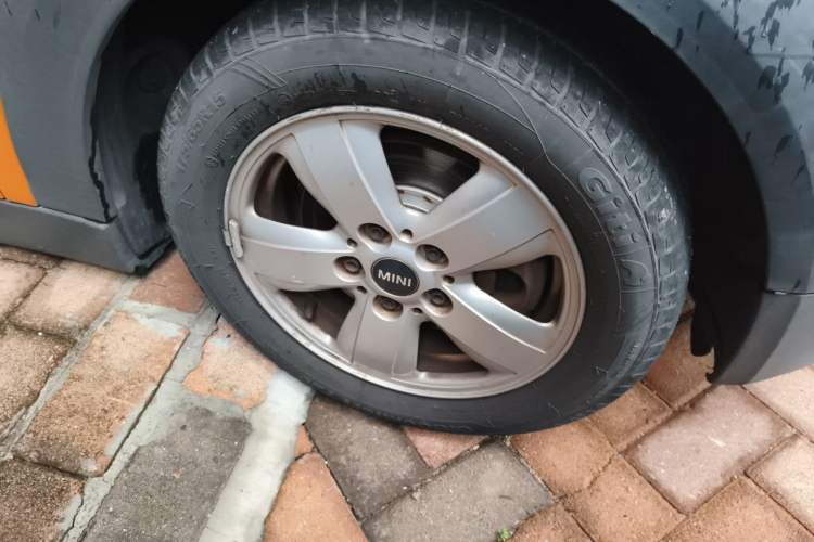 Used MINI 2015 1.2T ONE Five-Door Edition Right Front Wheel Hub