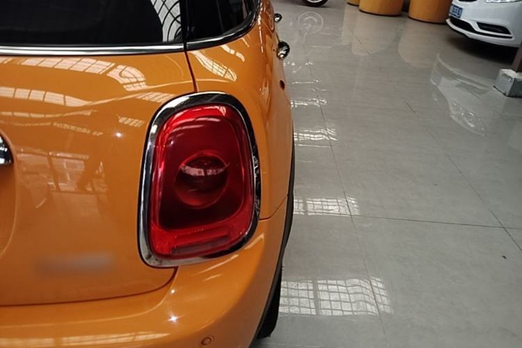 Used MINI 2015 1.5T COOPER Fun Five-Door Edition Right Rear Taillight
