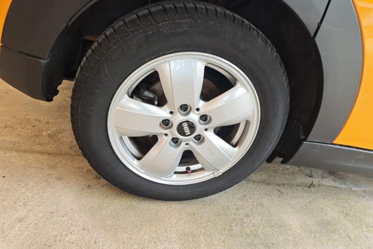 Used MINI 2015 1.2T ONE Five-Door Edition Right Rear Wheel Hub