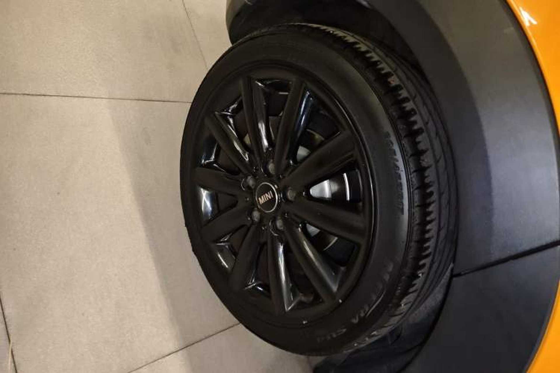 Used MINI 2015 2.0T COOPER S Five-Door Edition Right Rear Wheel Hub