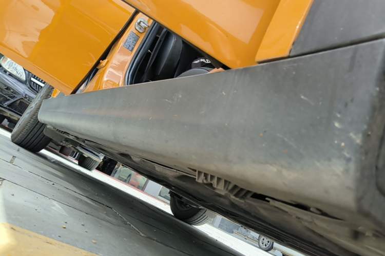 Used MINI 2015 1.5T COOPER Excitement Five-Door Edition Right Side Sill