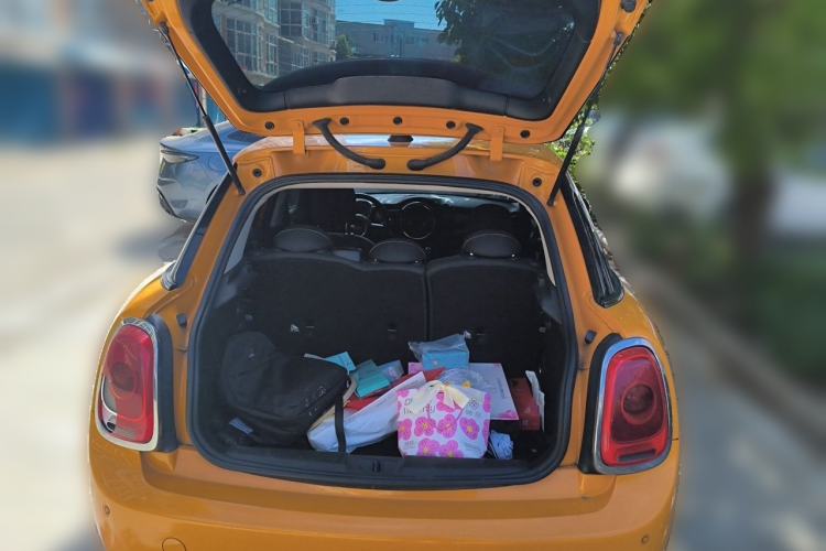 Used MINI 2015 1.2T ONE Five-Door Edition Trunk