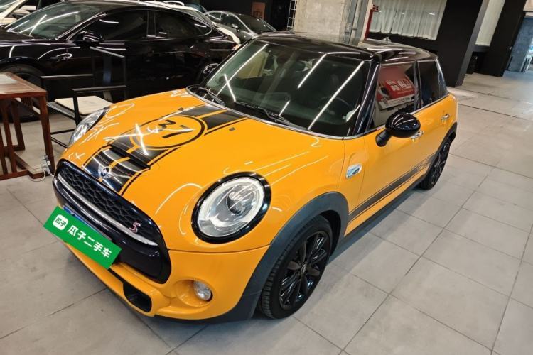 Used MINI 2015 2.0T COOPER S Five-Door Edition Guazi used car, China used car export, Used car for sale, Used cars, Cheapest cars for sale