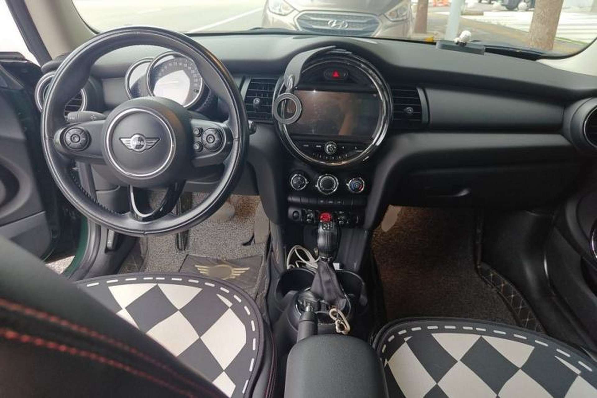Used MINI 2016 1.2T ONE Pioneer Edition Center Console