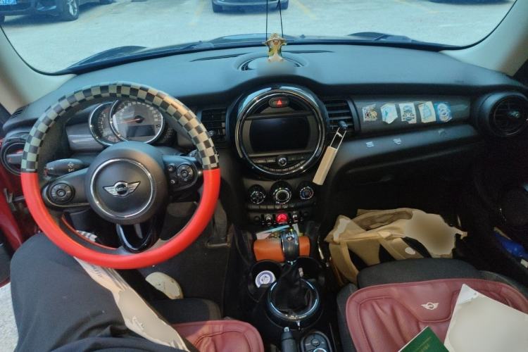 Used MINI 2016 1.5T COOPER Center Console