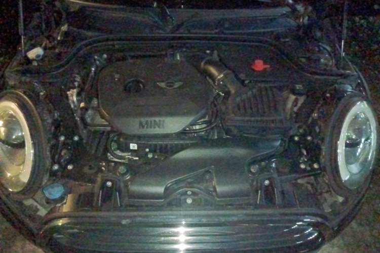 Used MINI 2016 1.5T COOPER Avant-Garde Engine Bay