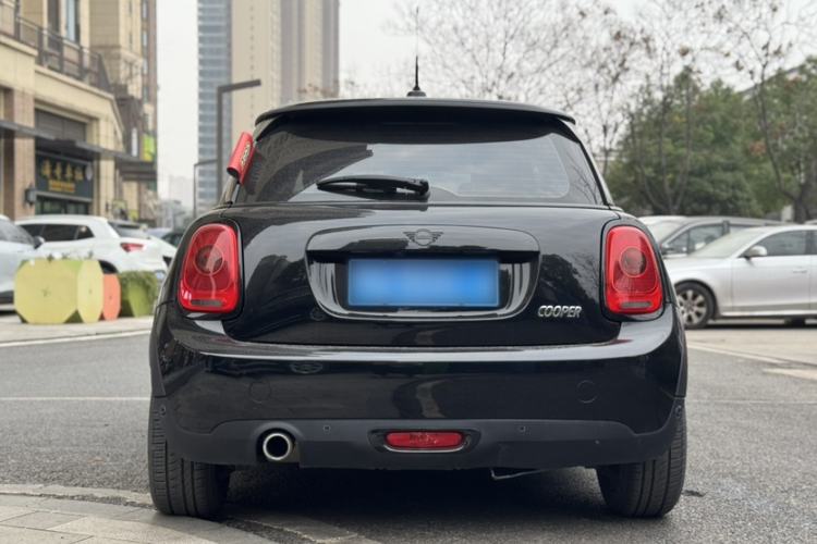 Used MINI 2016 1.5T COOPER Exterior 2