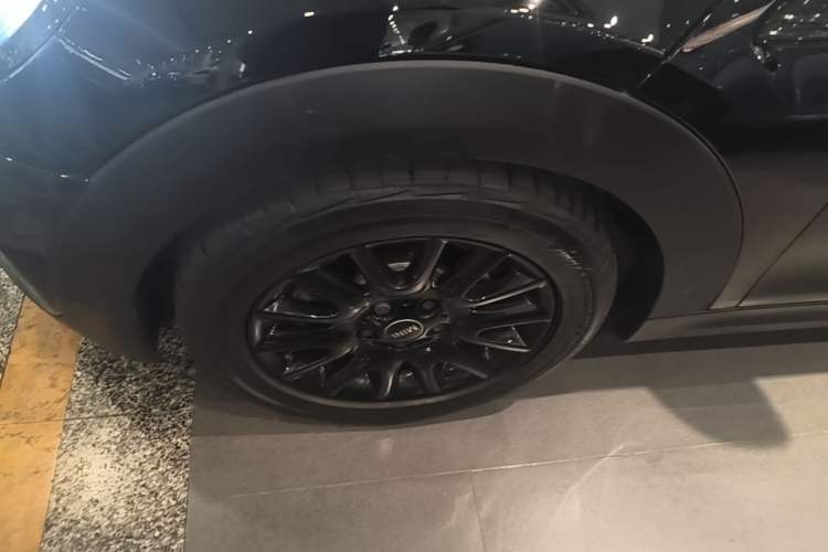 Used MINI 2016 1.5T COOPER Exterior 4