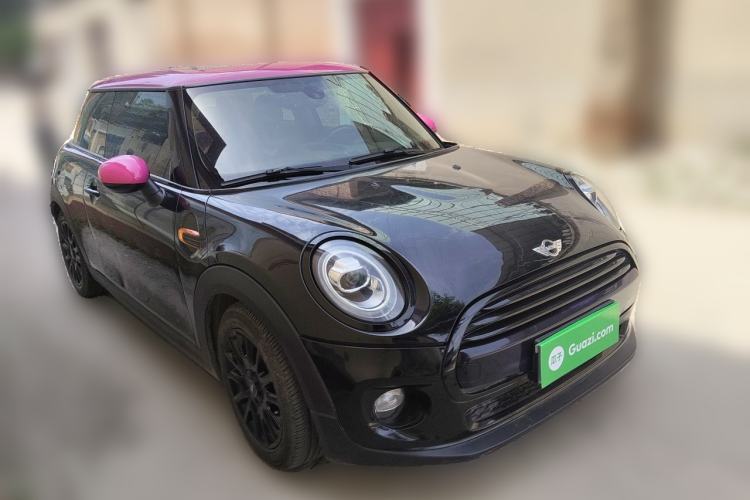 Used MINI 2016 1.5T COOPER Front Right 45 Deg