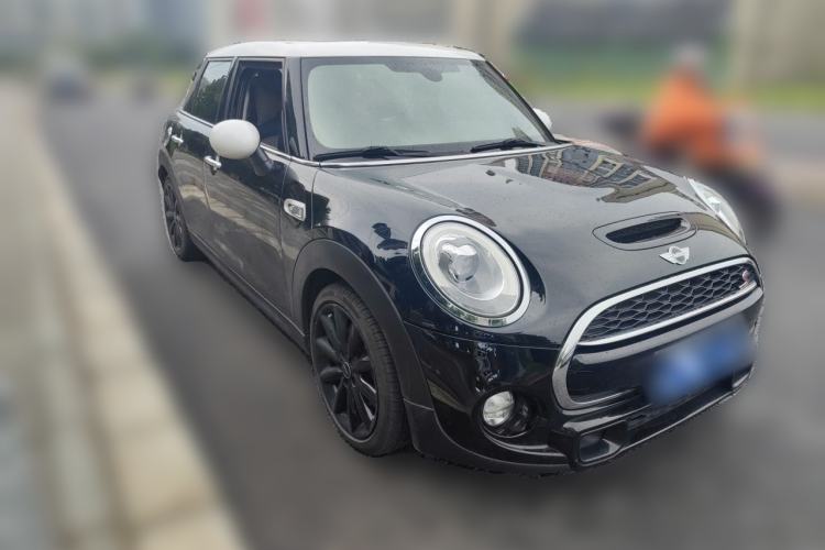Used MINI 2016 2.0T COOPER S Pioneer Edition Five-Door Model Front Right 45 Deg