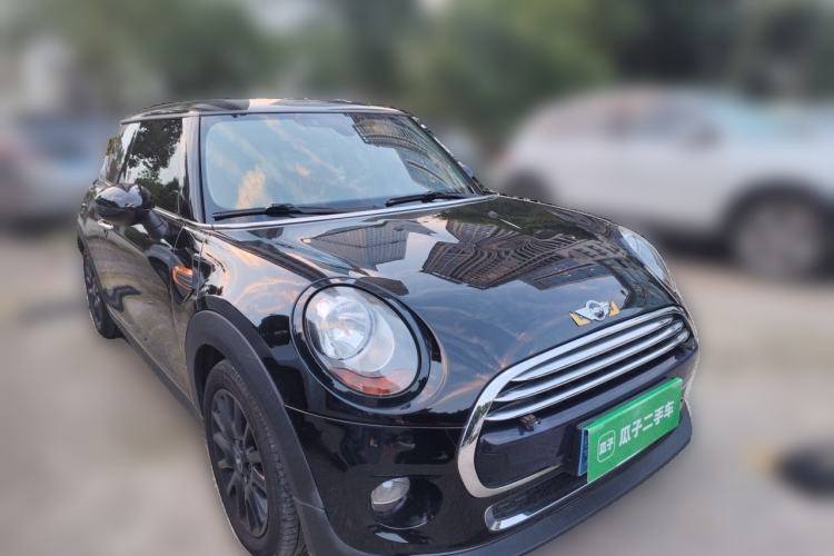 Used MINI 2016 1.5T COOPER Front Right 45 Deg