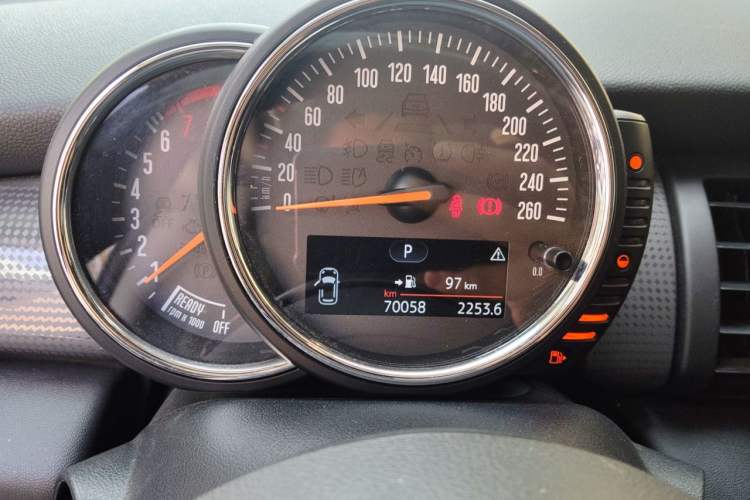 Used MINI 2016 1.5T COOPER Instrument Cluster