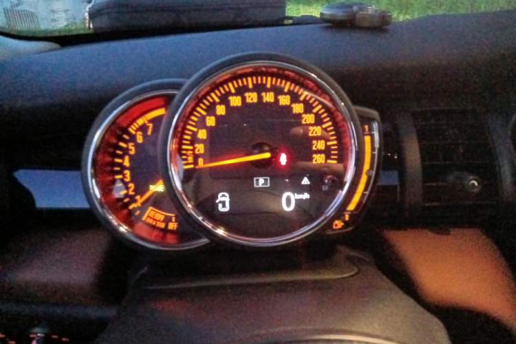 Used MINI 2016 1.5T COOPER Avant-Garde Instrument Cluster