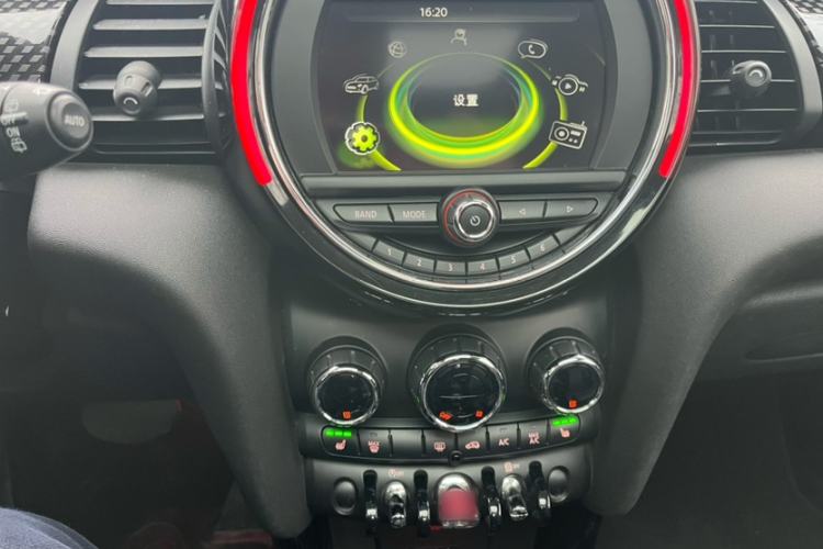 Used MINI 2016 2.0T COOPER S Interior 1