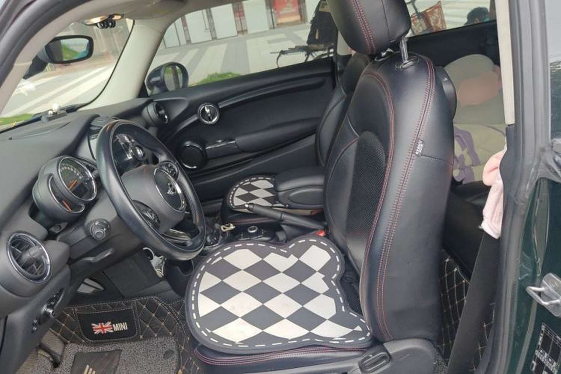 Used MINI 2016 1.2T ONE Pioneer Edition Left Front Seat