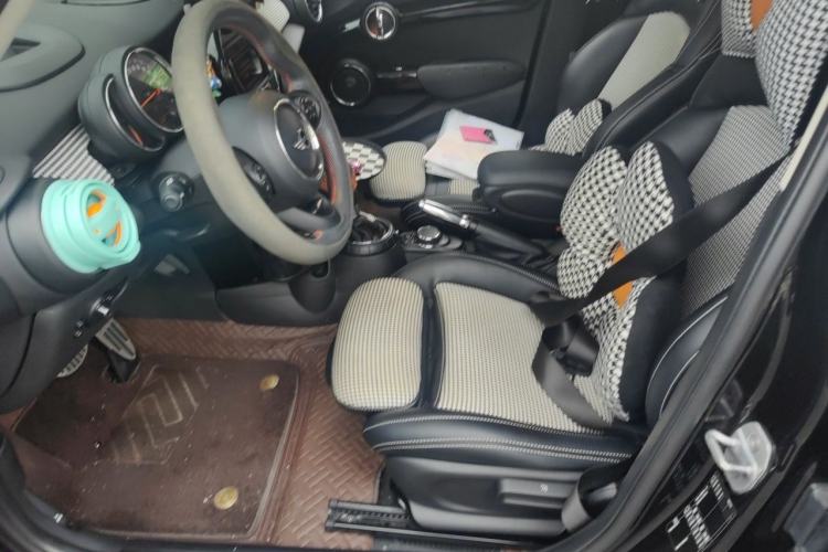 Used MINI 2016 2.0T COOPER S Pioneer Edition Five-Door Model Left Front Seat