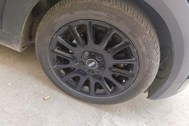 Used MINI 2016 1.5T COOPER Right Front Wheel Hub