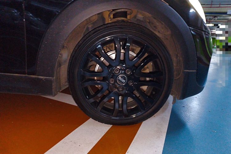Used MINI 2016 2.0T COOPER S CABRIO Right Front Wheel Hub