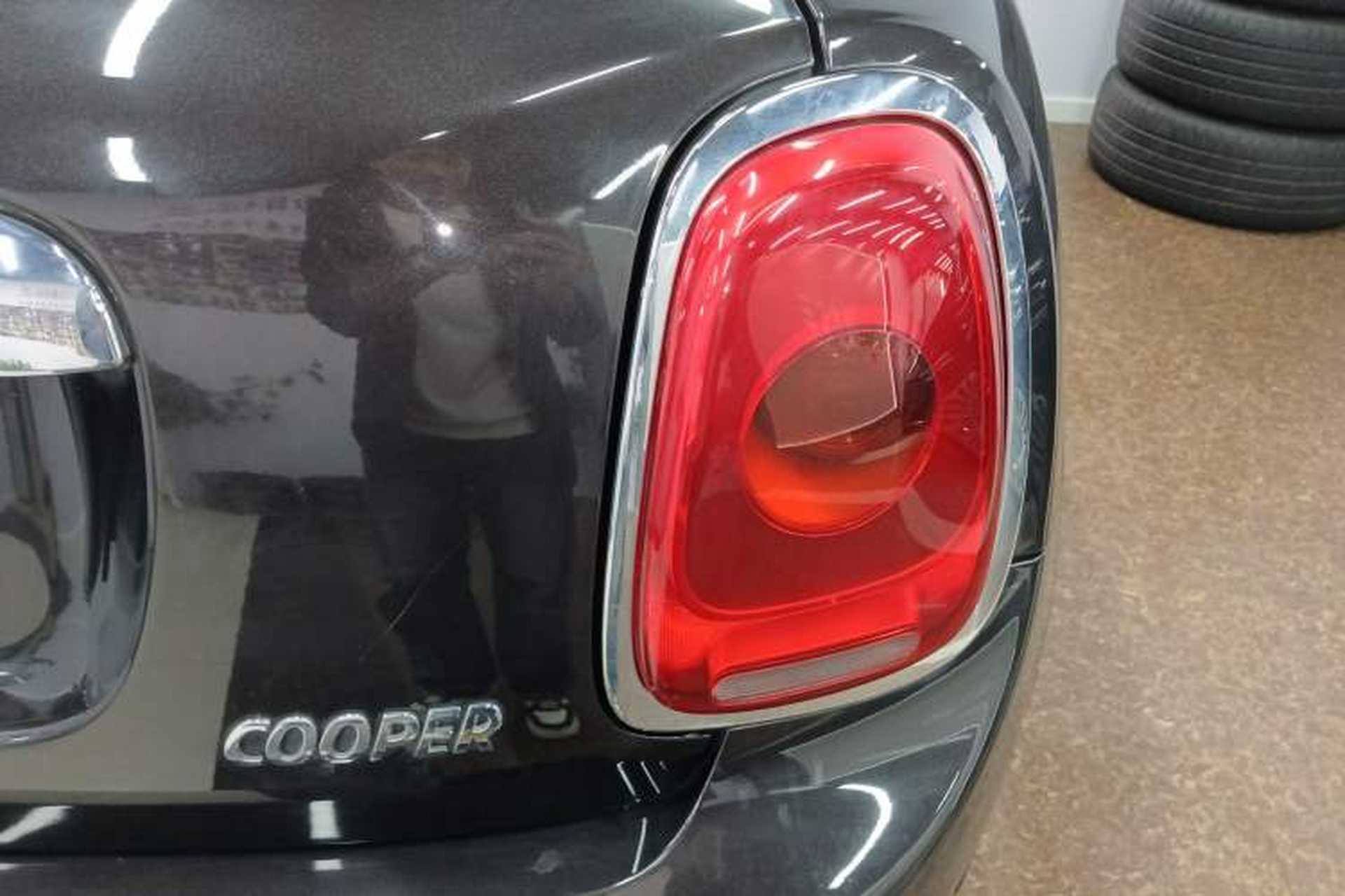 Used MINI 2016 1.5T COOPER Five-Door Edition Right Rear Taillight