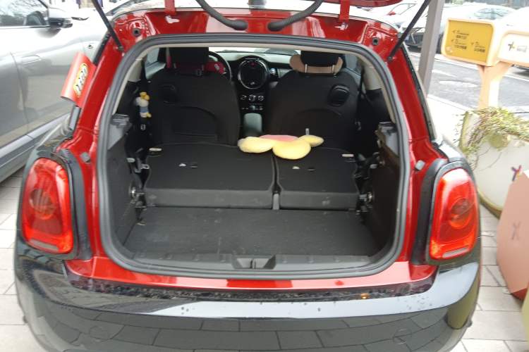 Used MINI 2016 1.5T COOPER Trunk