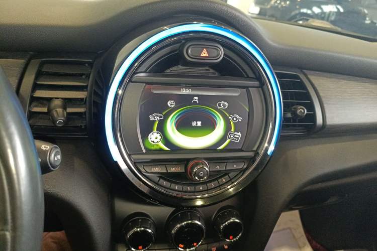 Used MINI 2016 1.5T COOPER Performance Edition Audio And AC Panel