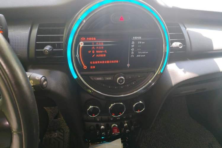 Used MINI 2016 1.5T COOPER Avant-Garde Audio And AC Panel