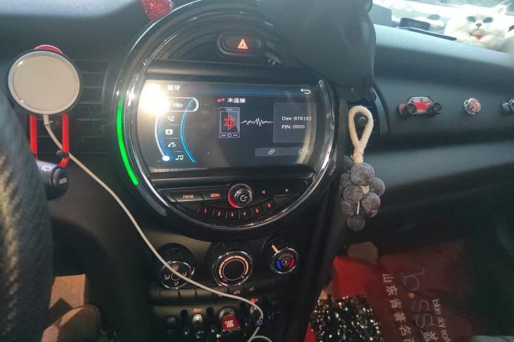 Used MINI 2016 1.2T ONE Pioneer Edition Audio And AC Panel