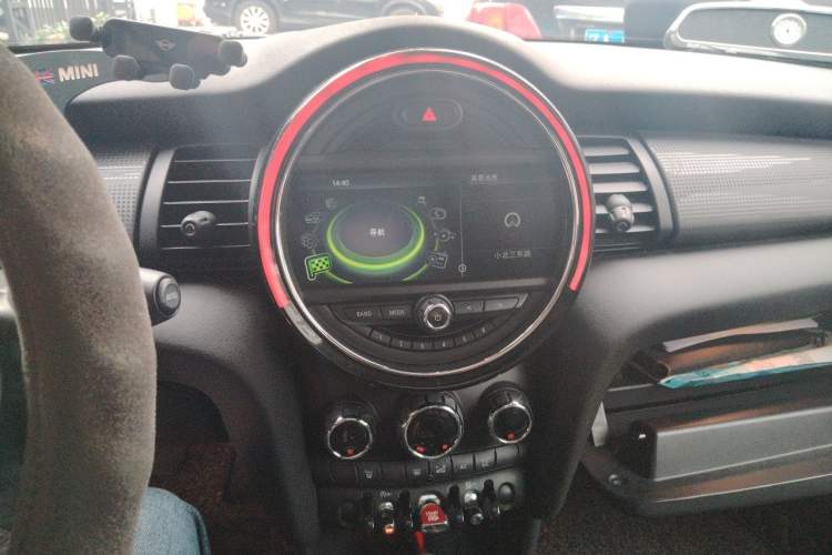 Used MINI 2016 1.5T COOPER Avant-Garde Audio And AC Panel