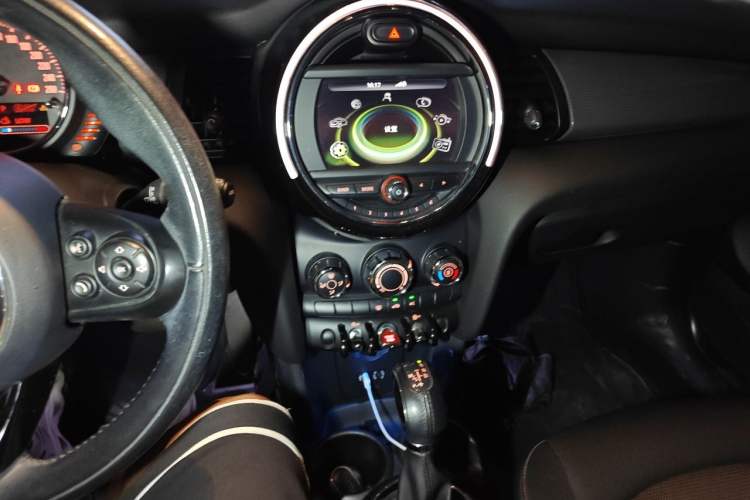 Used MINI 2016 1.5T COOPER Audio And AC Panel