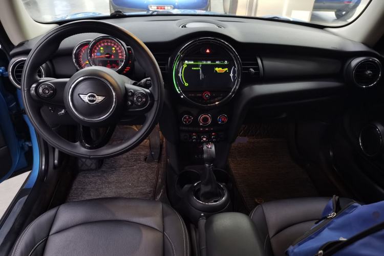 Used MINI 2016 1.2T ONE Pioneer Edition Center Console