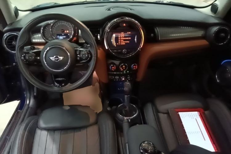 Used MINI 2016 2.0T COOPER S SEVEN Five-Door Edition Center Console