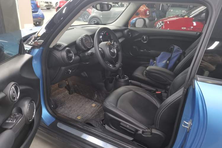 Used MINI 2016 1.2T ONE Pioneer Edition Driver Seat