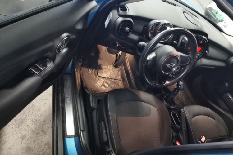 Used MINI 2016 1.2T ONE Five-Door Edition Driver Seat