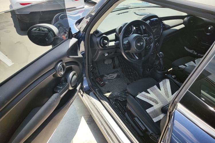 Used MINI 2016 1.5T COOPER Driver Seat
