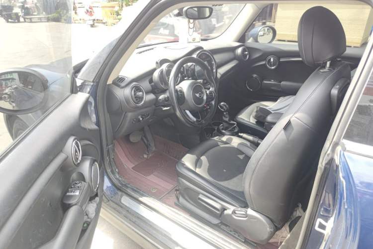 Used MINI 2016 1.2T ONE Pioneer Edition Driver Seat