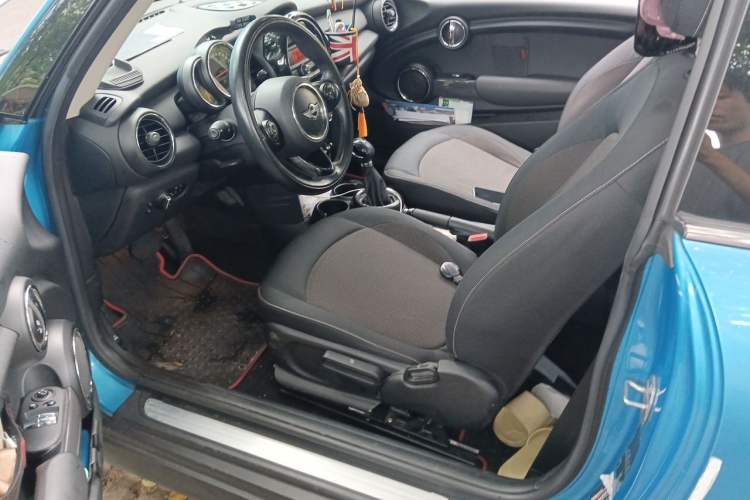 Used MINI 2016 1.2T ONE Pioneer Edition Driver Seat