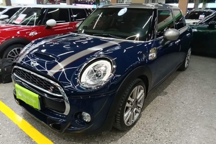 Used MINI 2016 2.0T COOPER S SEVEN Five-Door Edition Guazi used car, China used car export, Used car for sale, Used  cars, Cheapest cars for sale